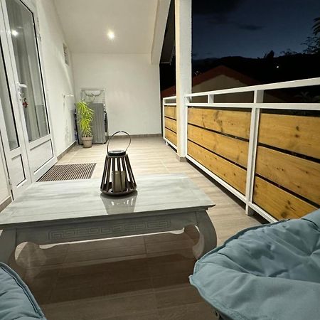 Grand Studio Charmant, Tout Equipe… Saint-Denis Exterior foto